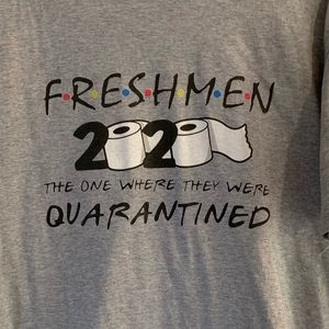 Shirtsleeved T-shirt grey with freshmen 2020